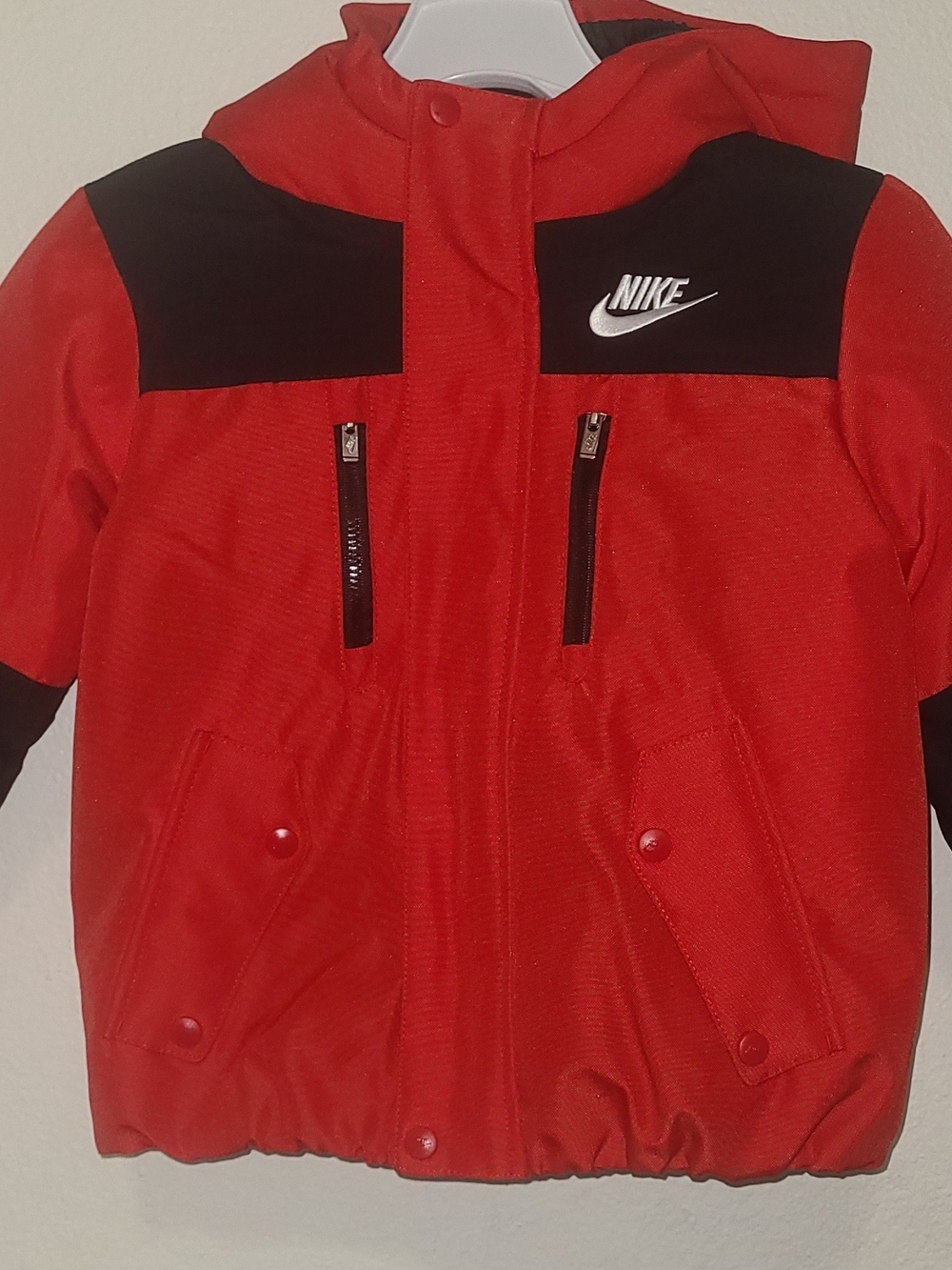 Nike Red and Black Kids' Hooded Puffer Jacket 4T Heavyweight